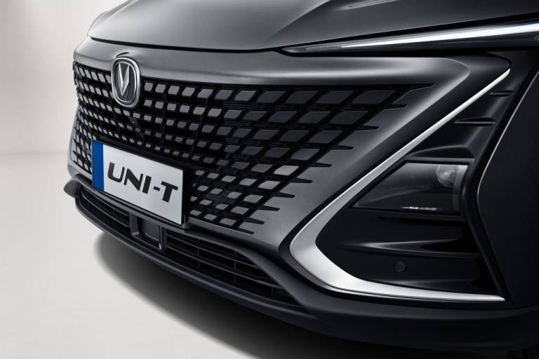 “Borderless” maska